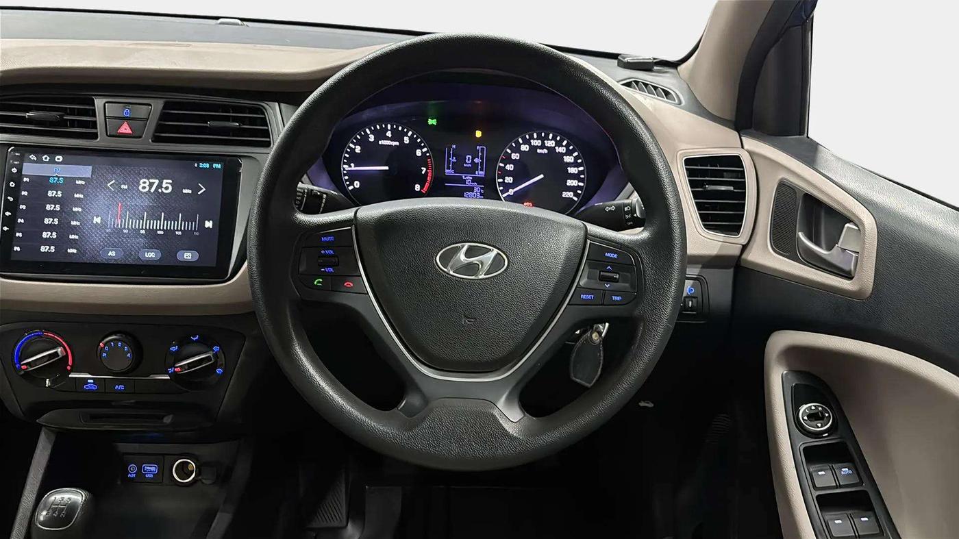 2014 Hyundai Elite i20 MAGNA 1.2, Petrol, Manual, 12,872 km, Steering Wheel Close Up
