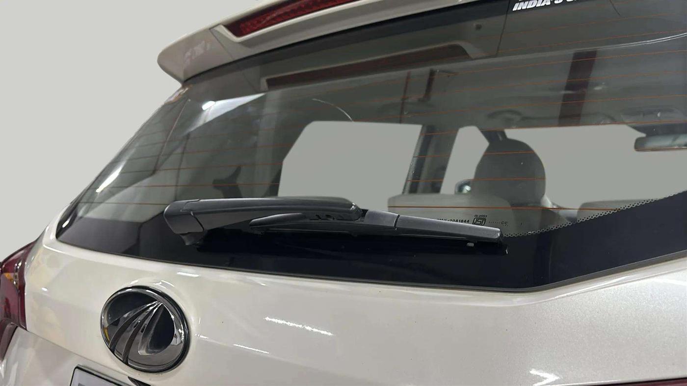 2022 Mahindra XUV300 W8 (O) 1.2 PETROL, Petrol, Manual, 8,248 km, Rear Wiper
