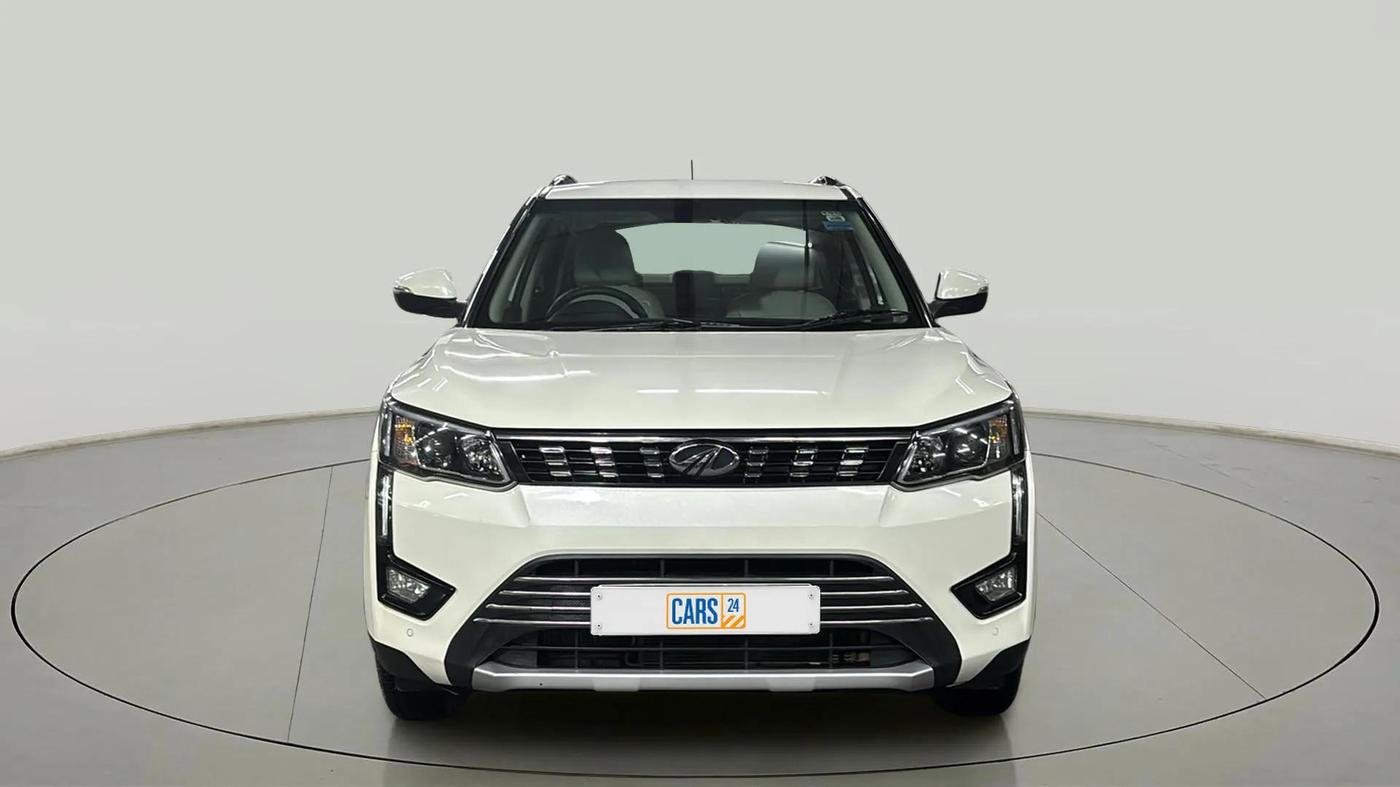 2022 Mahindra XUV300 W8 (O) 1.2 PETROL, Petrol, Manual, 8,248 km, Front