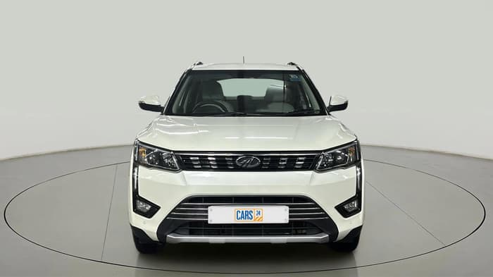 2022 Mahindra XUV300 W8 (O) 1.2 PETROL, Petrol, Manual, 8,248 km, Front