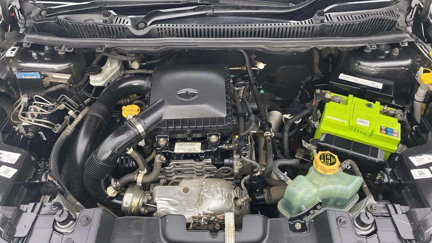 2021 Tata NEXON XM SUNROOF PETROL, Petrol, Manual, 81,246 km, Engine View