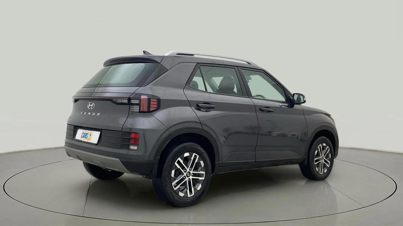 2022 Hyundai VENUE SX 1.2 PETROL, Petrol, Manual, 42,500 km, Right Back Diagonal