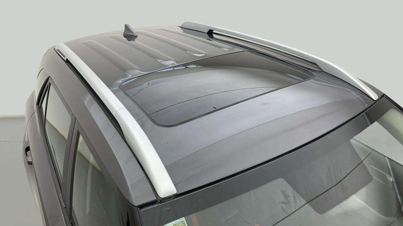 2022 Hyundai VENUE SX 1.2 PETROL, Petrol, Manual, 42,500 km, Roof