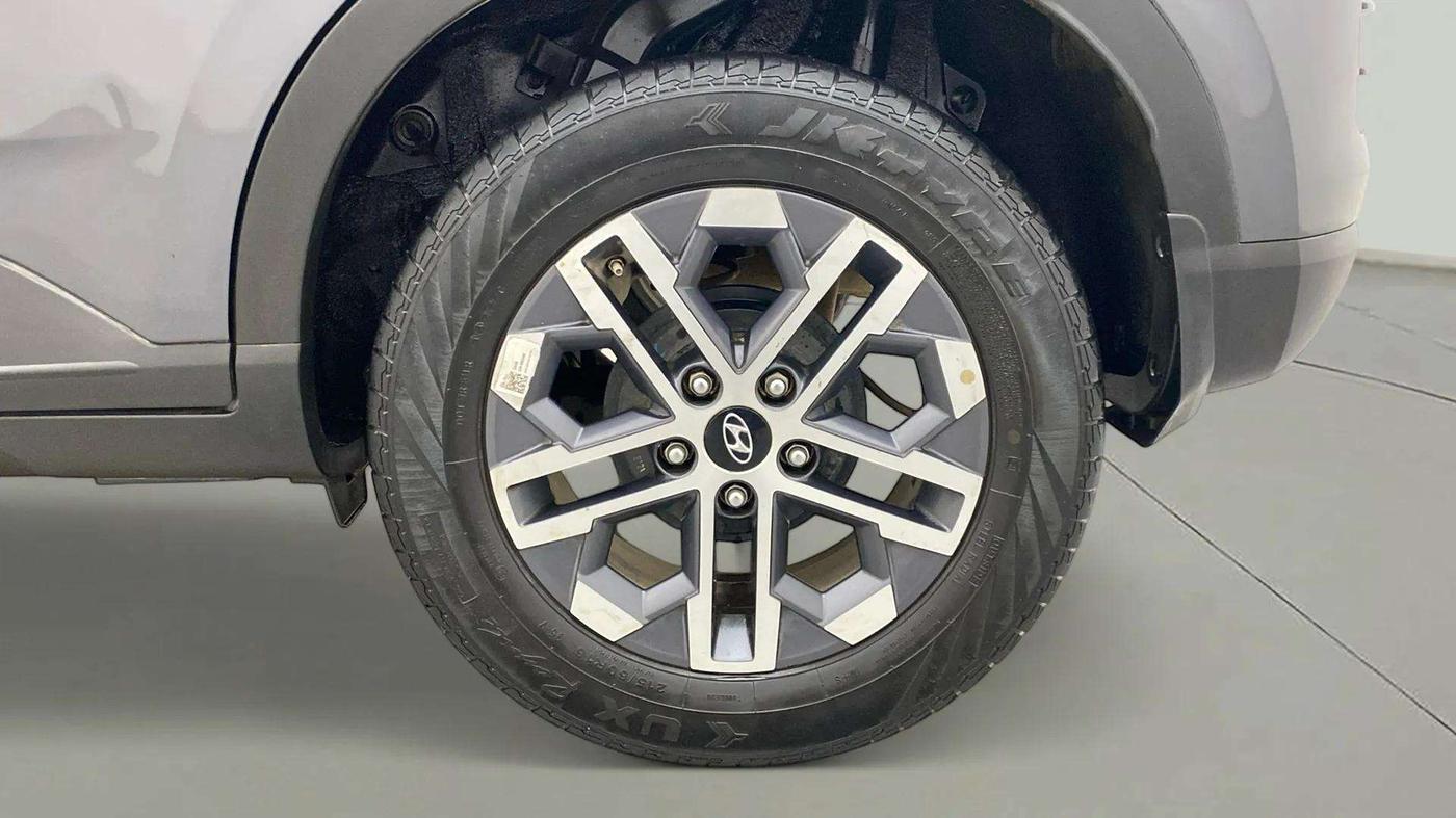2022 Hyundai VENUE SX 1.2 PETROL, Petrol, Manual, 42,500 km, Left Rear Wheel