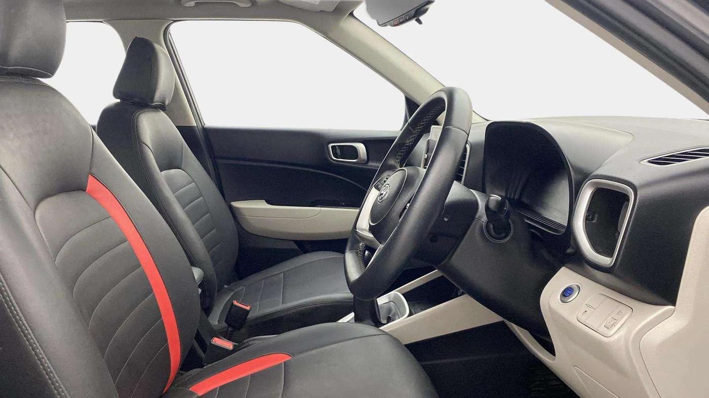 2022 Hyundai VENUE SX 1.2 PETROL, Petrol, Manual, 42,500 km, Right Side Front Door Cabin