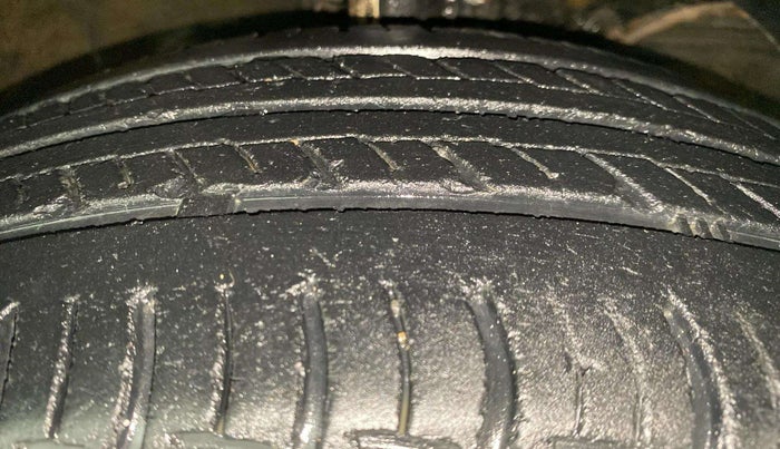 2018 Maruti Baleno DELTA PETROL 1.2, Petrol, Manual, 53,651 km, Right Front Tyre Tread