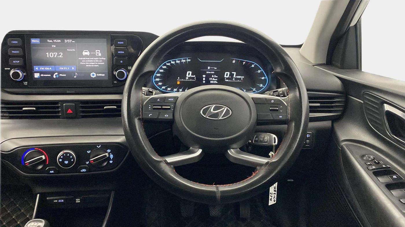 2021 Hyundai NEW I20 SPORTZ 1.2 MT, Petrol, Manual, 40,995 km, Steering Wheel Close Up