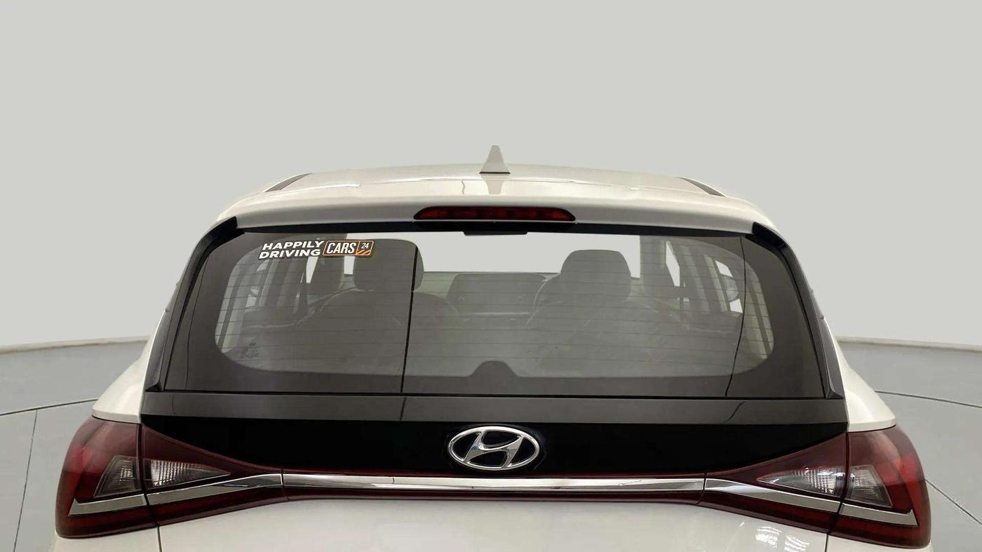 2021 Hyundai NEW I20 SPORTZ 1.2 MT, Petrol, Manual, 40,995 km, Rear Windshield