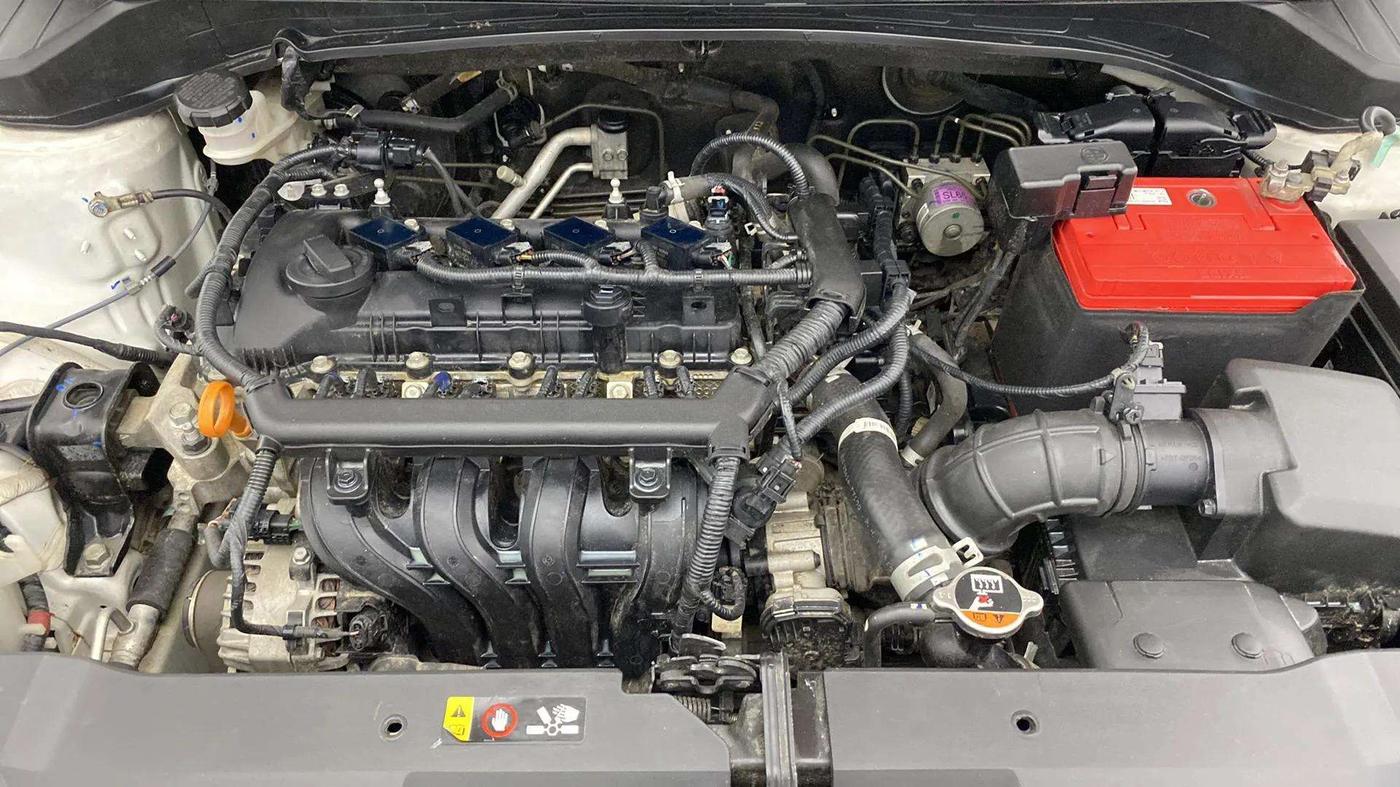 2021 Hyundai NEW I20 SPORTZ 1.2 MT, Petrol, Manual, 40,995 km, Engine View