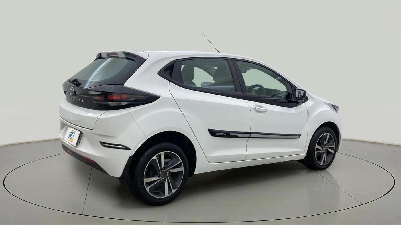 2021 Tata ALTROZ XZ DIESEL, Diesel, Manual, 46,464 km, Right Back Diagonal