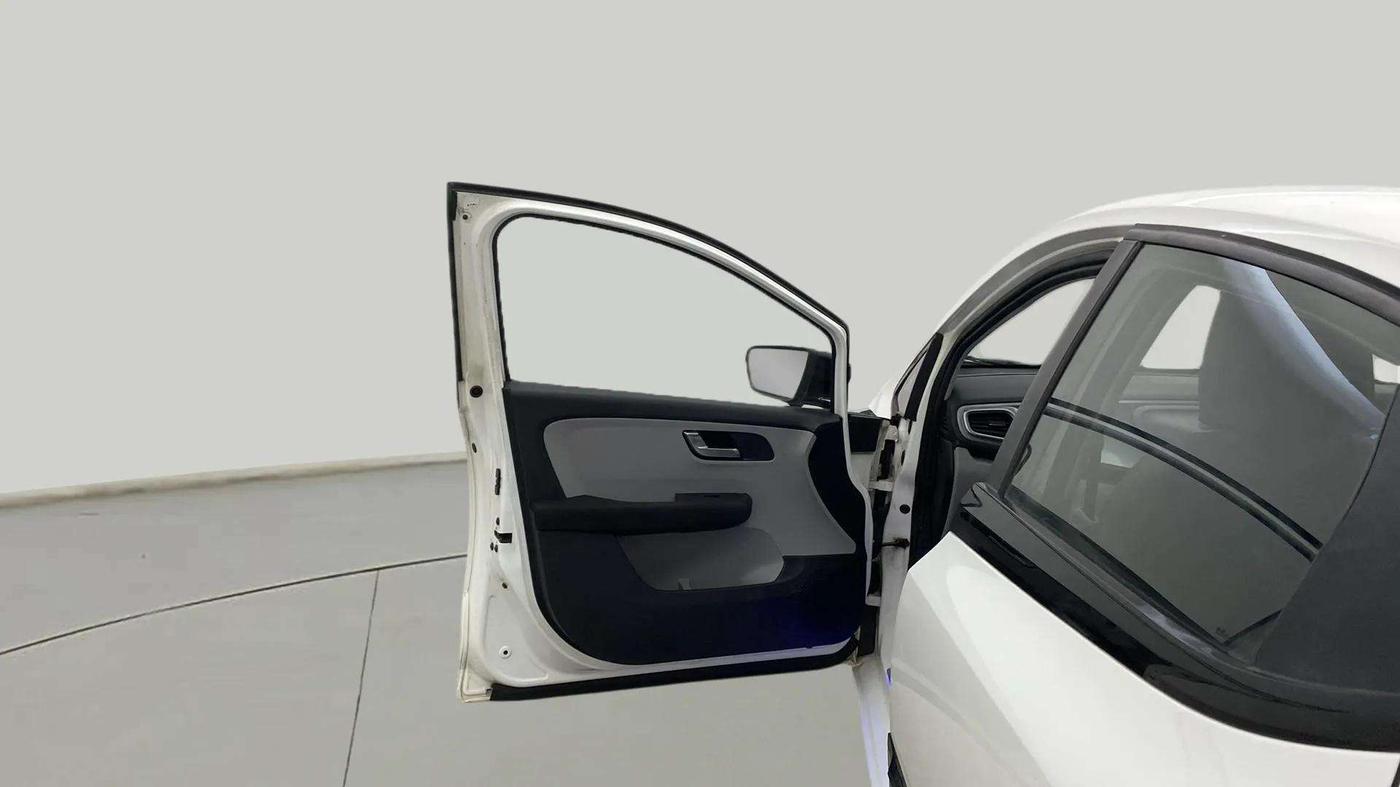 2021 Tata ALTROZ XZ DIESEL, Diesel, Manual, 46,464 km, LHS Front Door