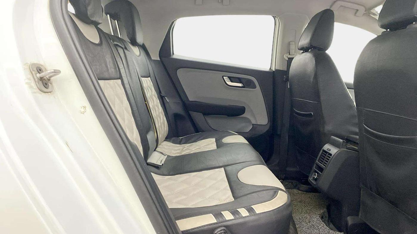 2021 Tata ALTROZ XZ DIESEL, Diesel, Manual, 46,464 km, Right Side Rear Door Cabin