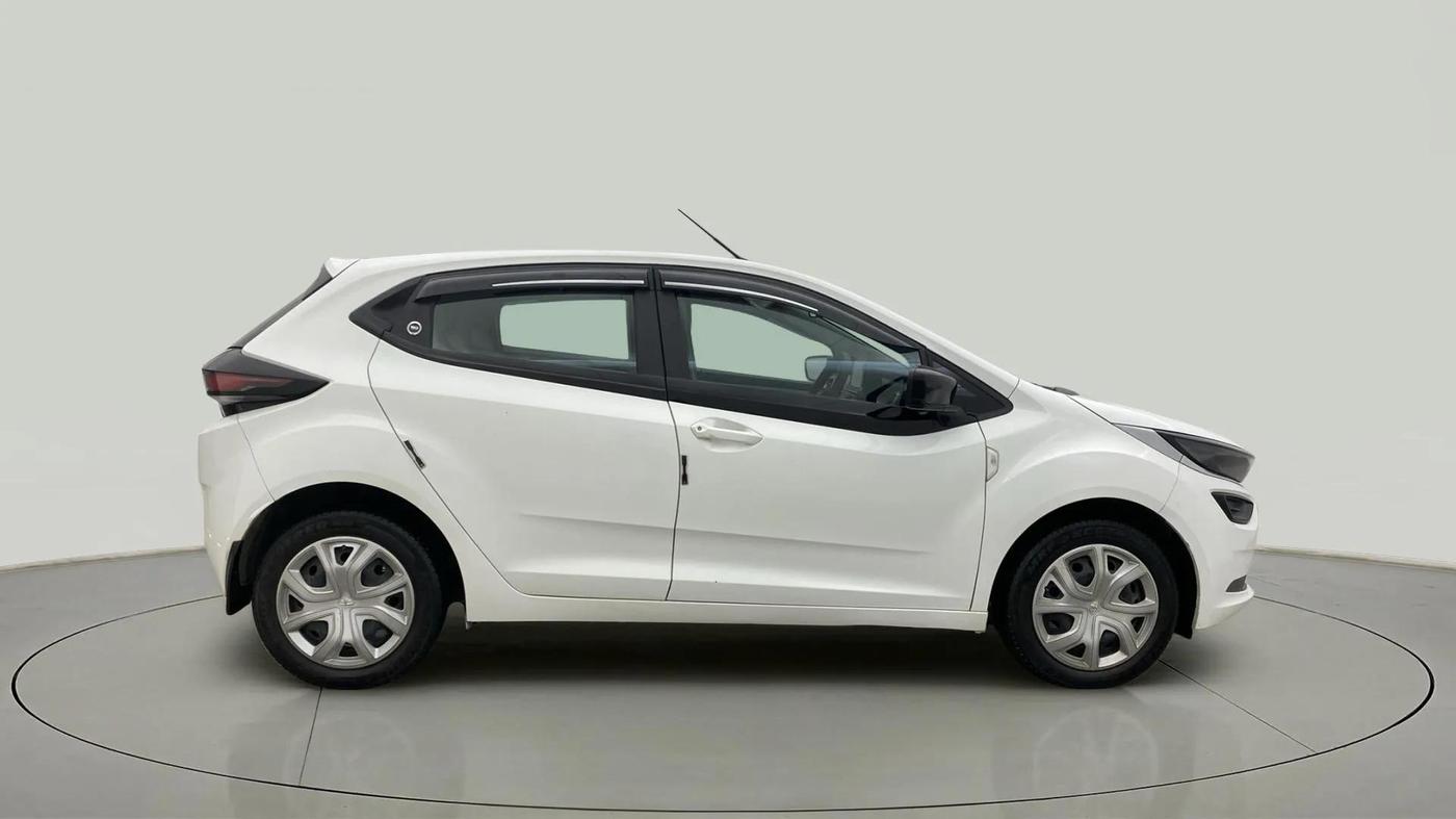 2023 Tata ALTROZ XM PLUS CNG, CNG, Manual, 24,083 km, Right Side View
