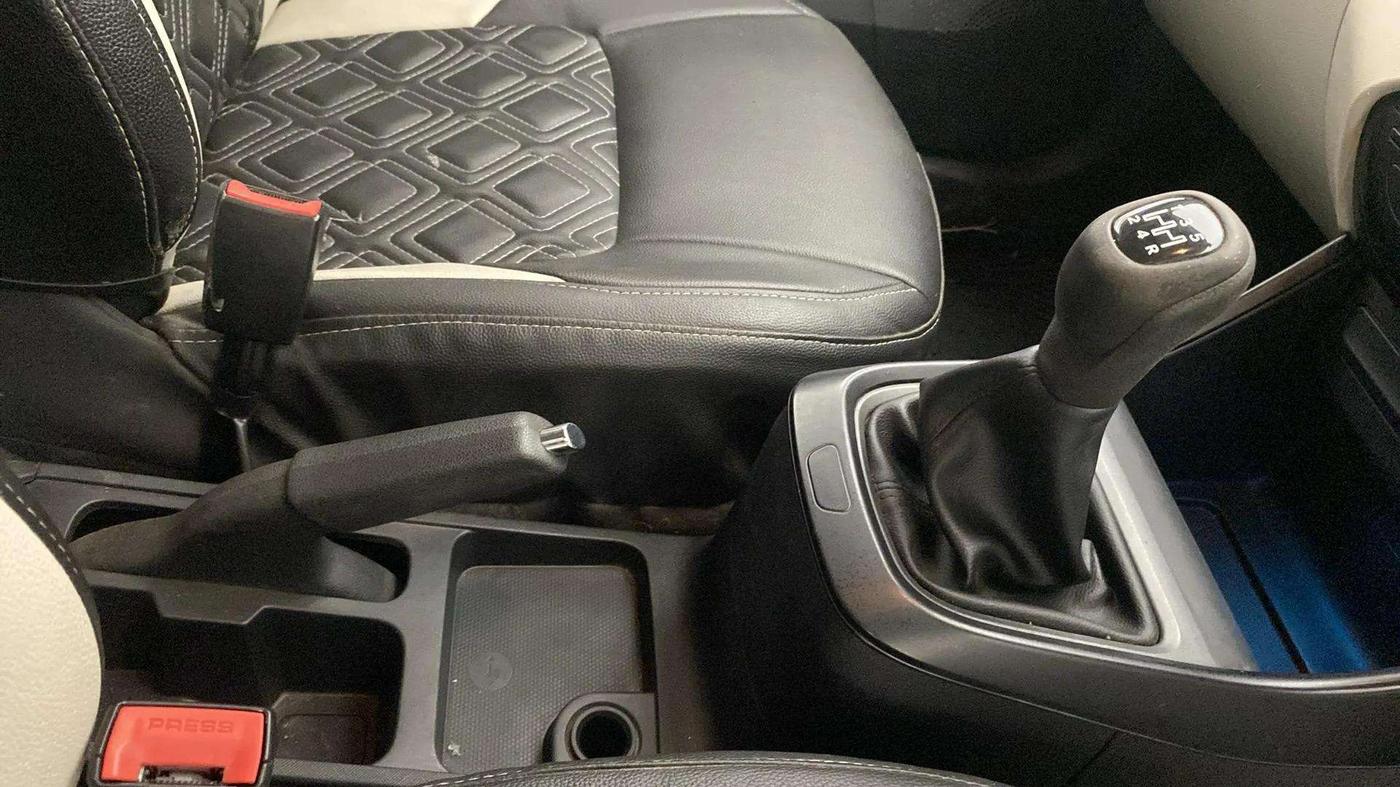 2023 Tata ALTROZ XM PLUS CNG, CNG, Manual, 24,083 km, Gear Lever