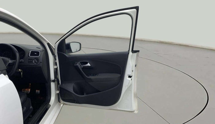 2014 Volkswagen Polo GT TSI AT, Petrol, Automatic, 72,812 km, RHS Front Door