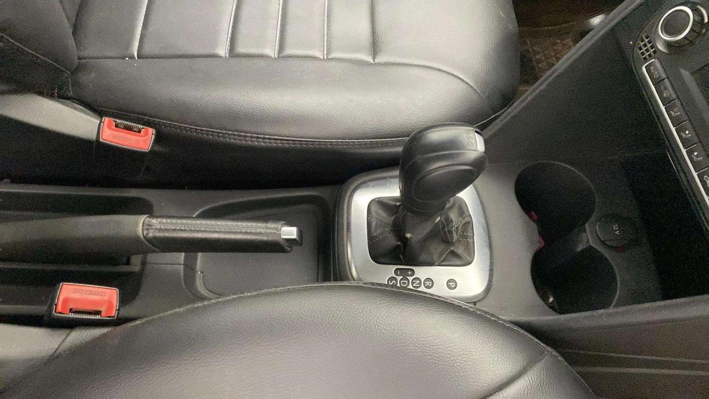 2014 Volkswagen Polo GT TSI AT, Petrol, Automatic, 73,114 km, Gear Lever