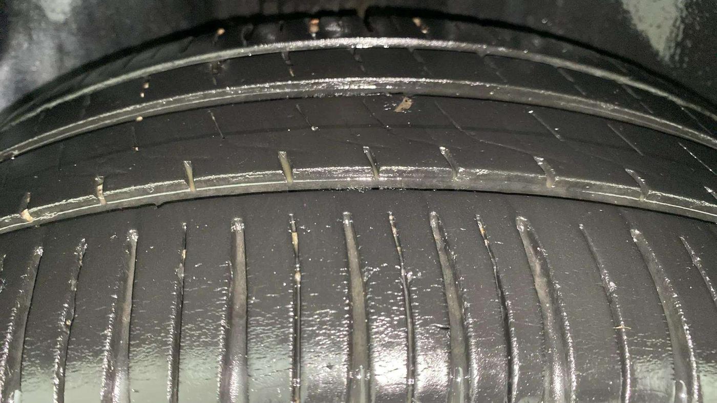 2014 Volkswagen Polo GT TSI AT, Petrol, Automatic, 73,114 km, Right Rear Tyre Tread