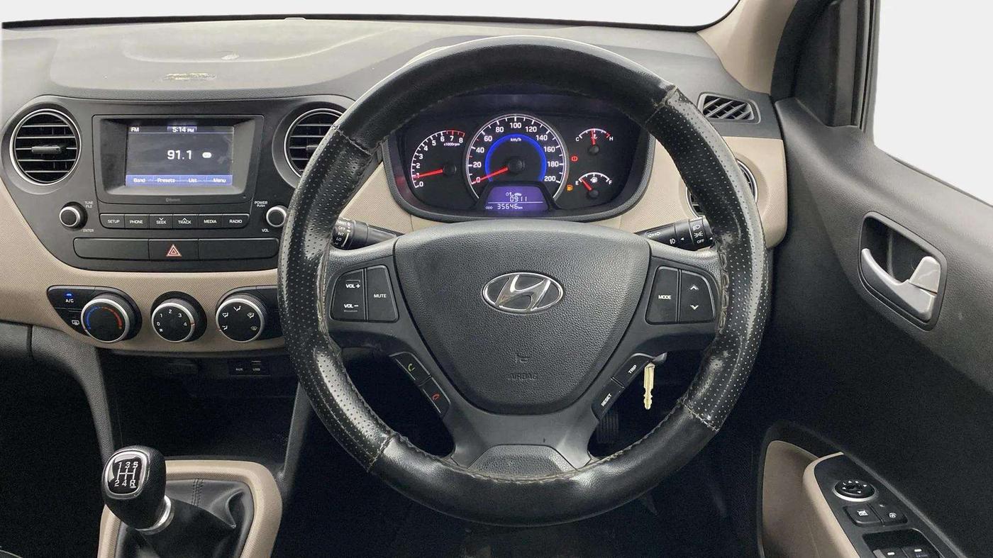2017 Hyundai Grand i10 SPORTZ 1.2 KAPPA VTVT, Petrol, Manual, 35,714 km, Steering Wheel Close Up