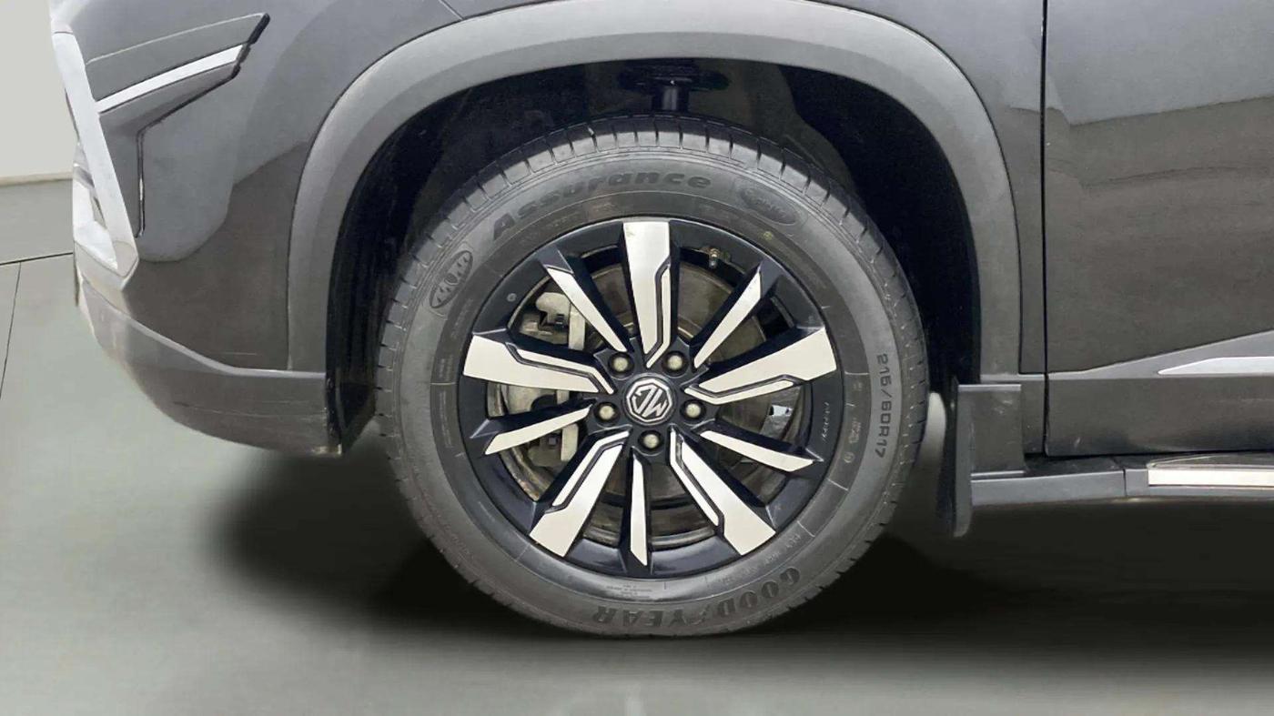 2020 MG HECTOR SHARP 1.5 DCT PETROL, Petrol, Automatic, 32,909 km, Left Front Wheel