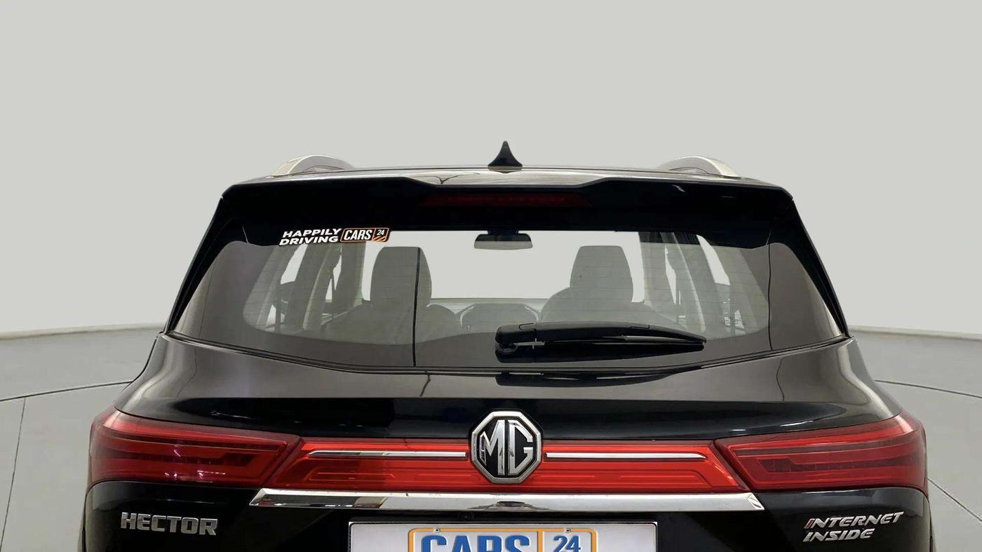 2020 MG HECTOR SHARP 1.5 DCT PETROL, Petrol, Automatic, 32,909 km, Rear Windshield