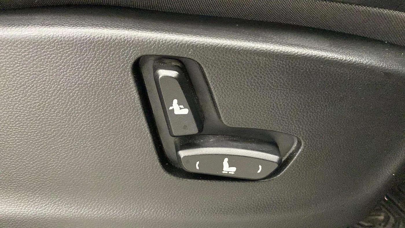 2020 MG HECTOR SHARP 1.5 DCT PETROL, Petrol, Automatic, 32,909 km, Driver Side Adjustment Panel