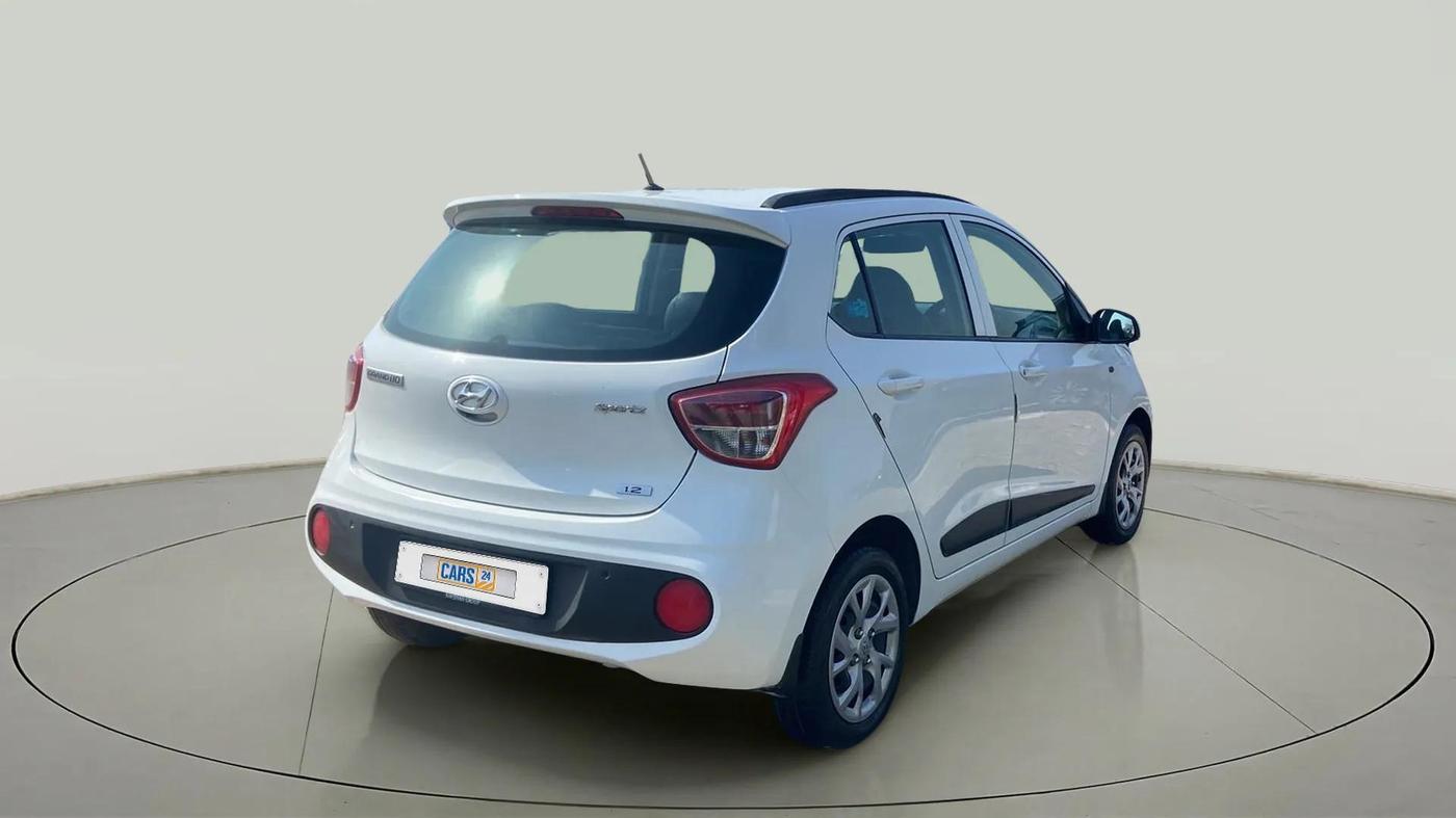 2020 Hyundai Grand i10 SPORTZ 1.2 KAPPA VTVT, Petrol, Manual, 38,281 km, Right Back Diagonal