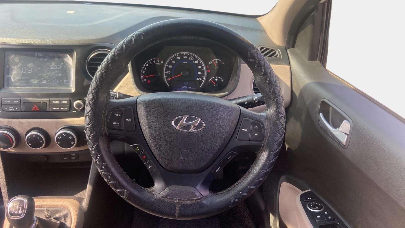 2020 Hyundai Grand i10 SPORTZ 1.2 KAPPA VTVT, Petrol, Manual, 38,281 km, Steering Wheel Close Up