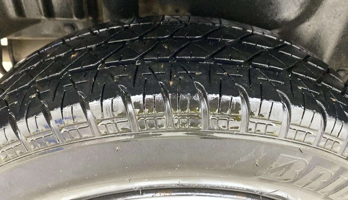 2016 Maruti Swift Dzire VDI (O), Diesel, Manual, 96,168 km, Right Rear Tyre Tread