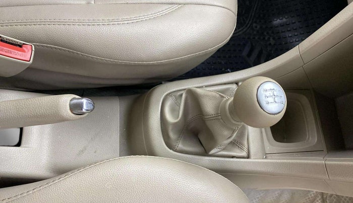2016 Maruti Swift Dzire VDI (O), Diesel, Manual, 96,168 km, Gear Lever
