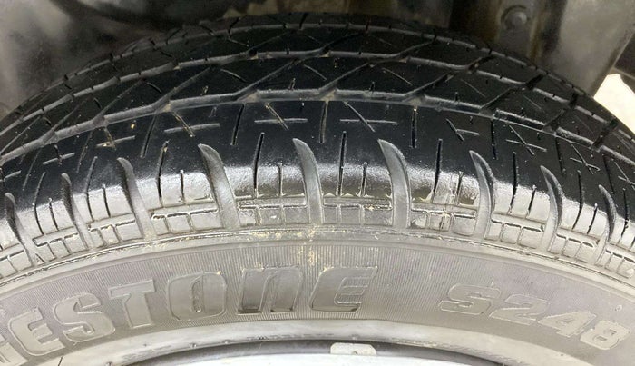 2016 Maruti Swift Dzire VDI (O), Diesel, Manual, 96,168 km, Left Rear Tyre Tread