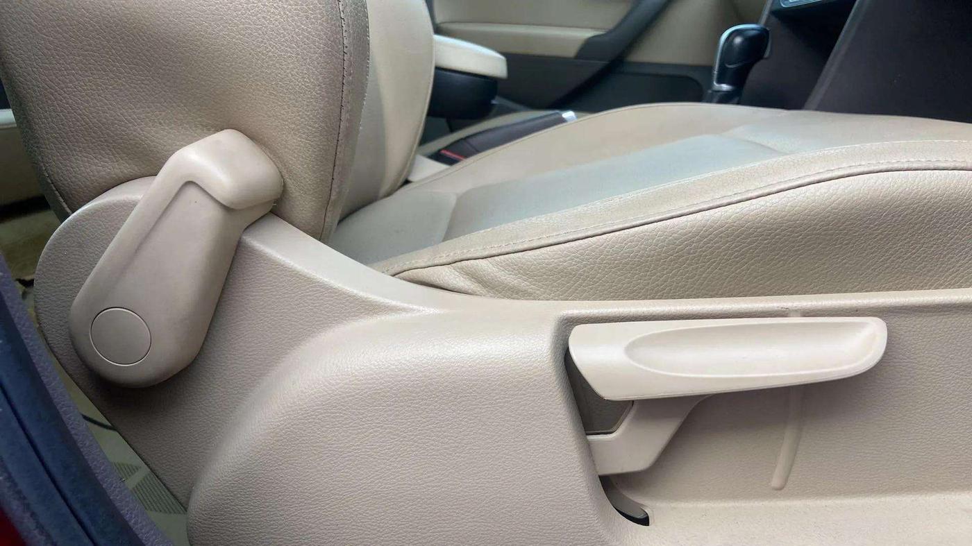2020 Volkswagen Vento HIGHLINE PLUS 1.0L TSI AT, Petrol, Automatic, 38,449 km, Driver Side Adjustment Panel