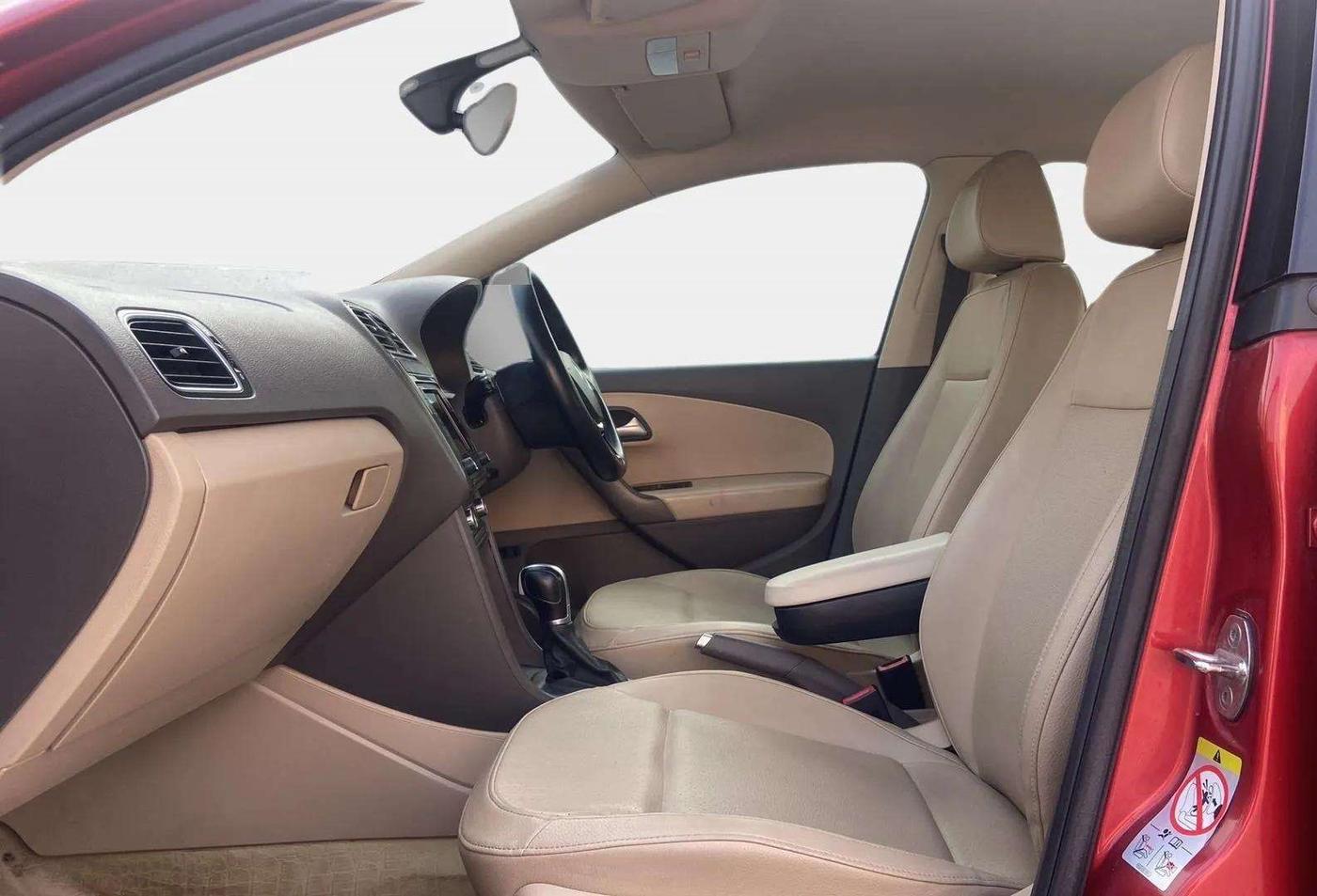 2020 Volkswagen Vento HIGHLINE PLUS 1.0L TSI AT, Petrol, Automatic, 38,449 km, Right Side Front Door Cabin