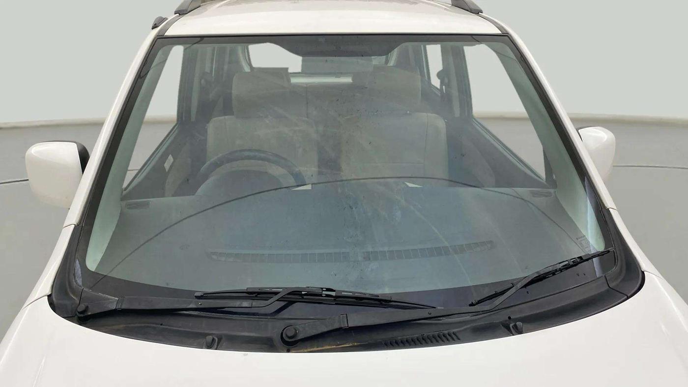2017 Maruti Wagon R 1.0 VXI AMT, Petrol, Automatic, 68,432 km, Front Windshield