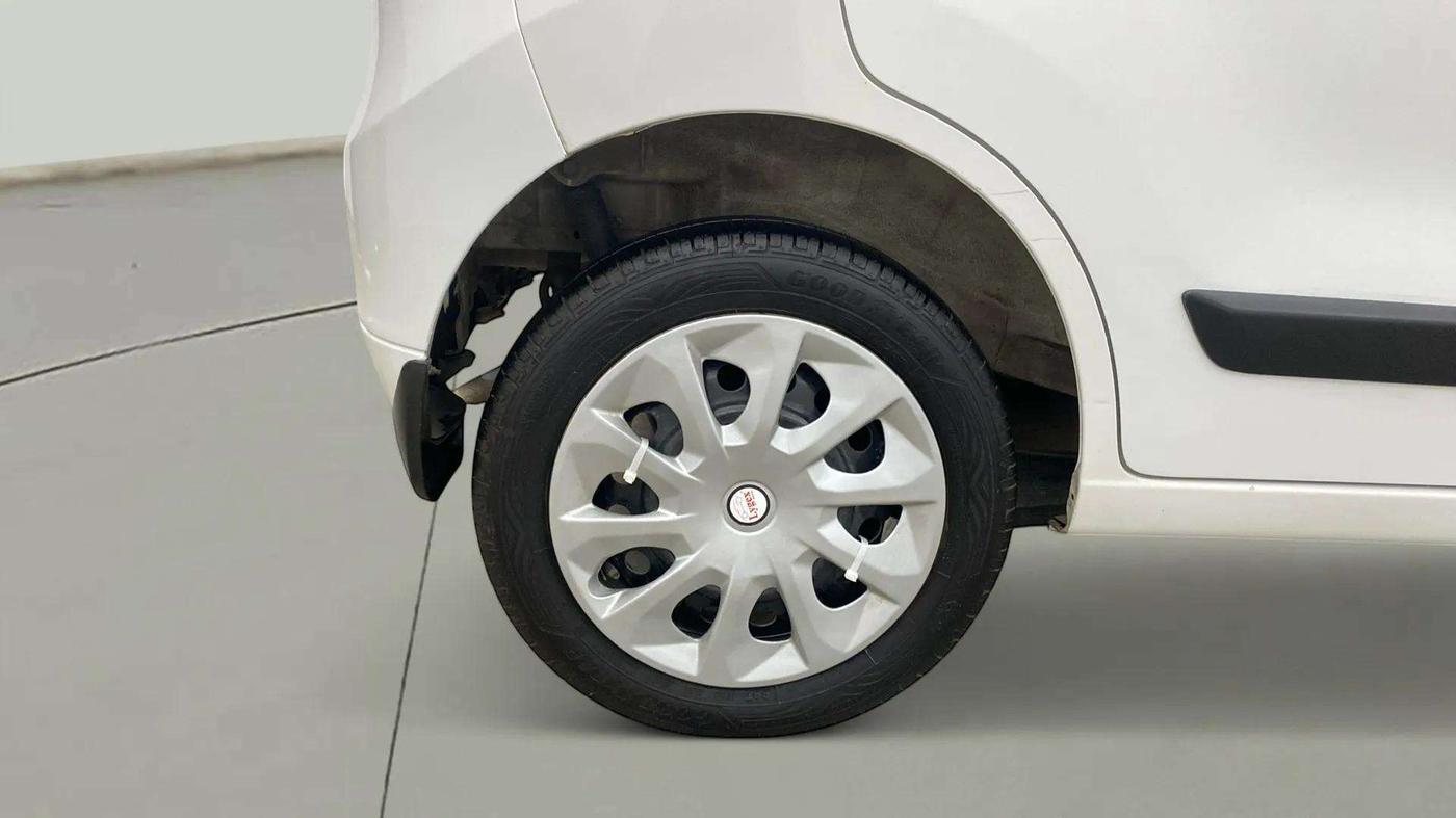2017 Maruti Wagon R 1.0 VXI AMT, Petrol, Automatic, 68,432 km, Right Rear Wheel