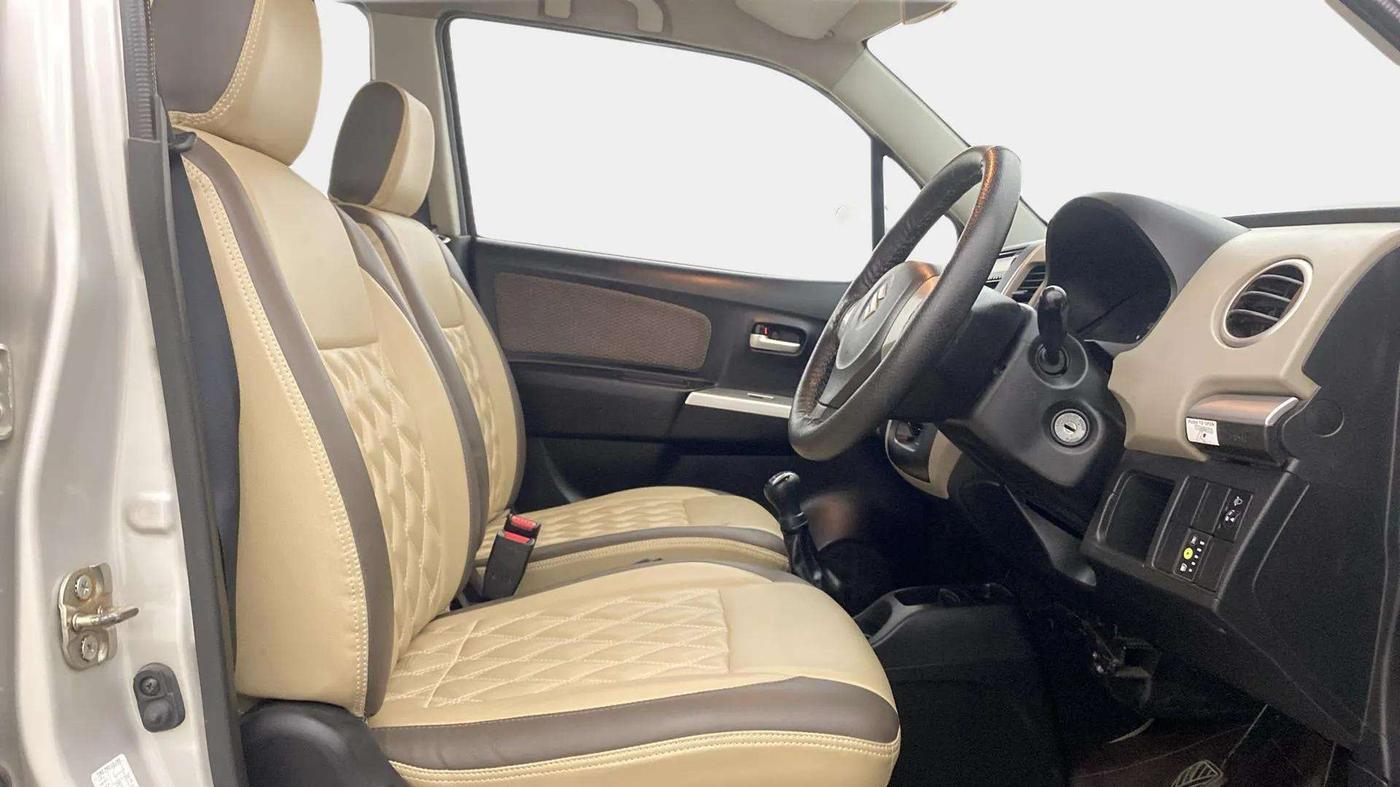 2016 Maruti Wagon R 1.0 LXI CNG, CNG, Manual, 33,540 km, Right Side Front Door Cabin