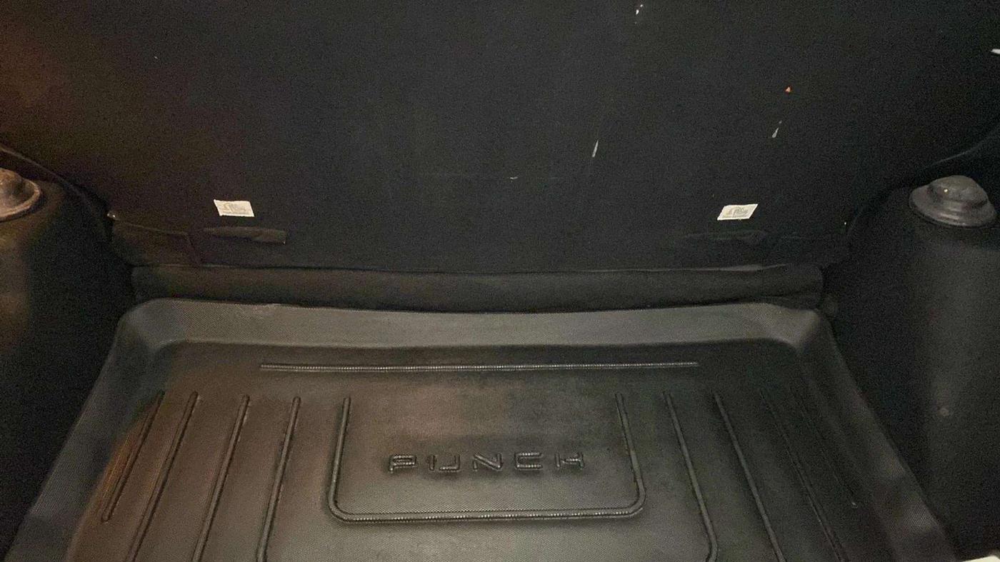 2023 Tata PUNCH ADVENTURE AMT, Petrol, Automatic, 18,522 km, Boot Inside