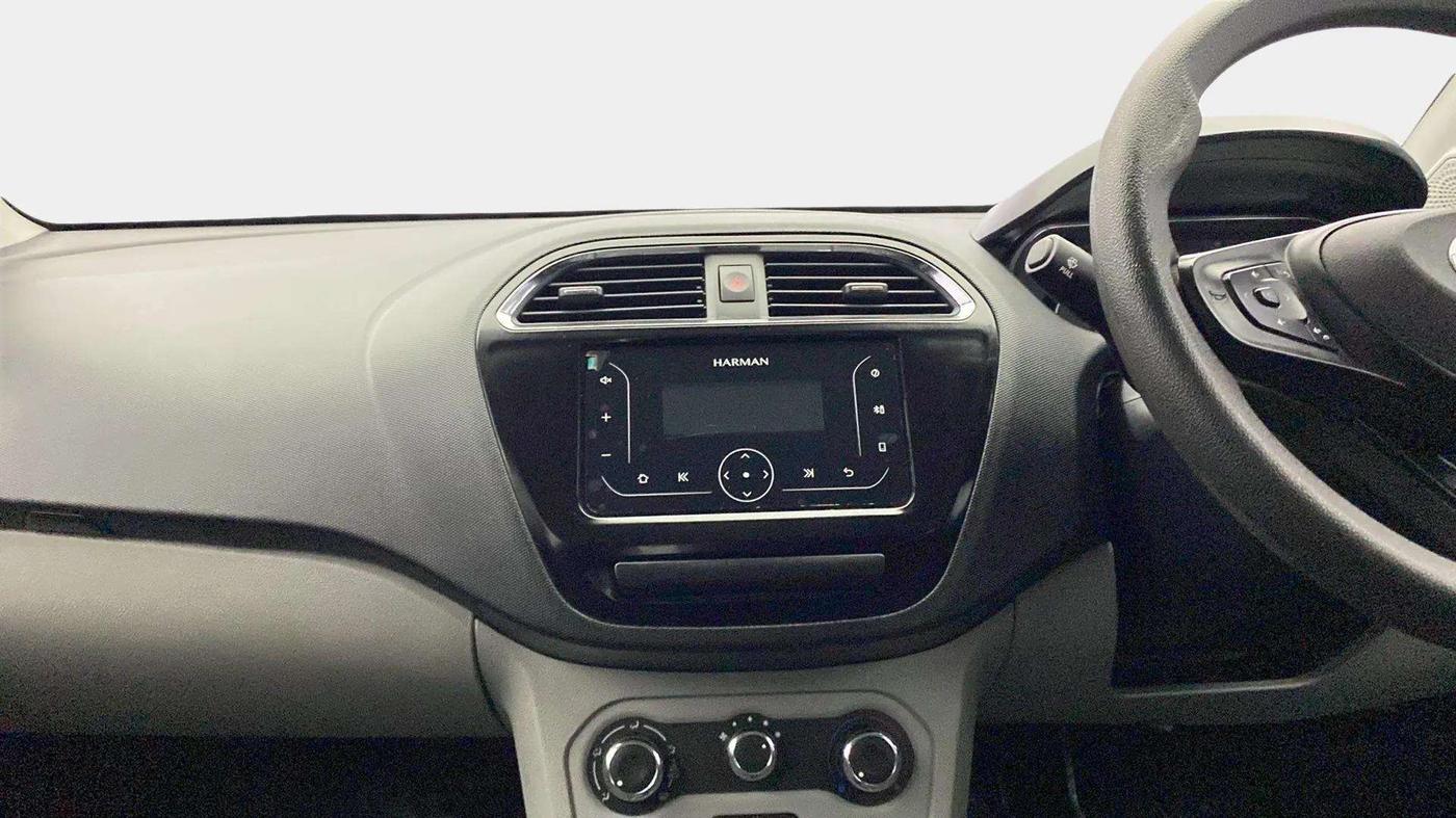 2023 Tata Tiago XT PETROL, Petrol, Manual, 8,574 km, Air Conditioner
