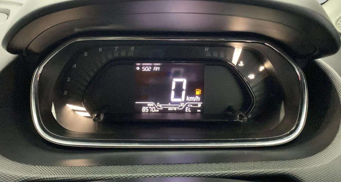 2023 Tata Tiago XT PETROL, Petrol, Manual, 8,574 km, Odometer Image