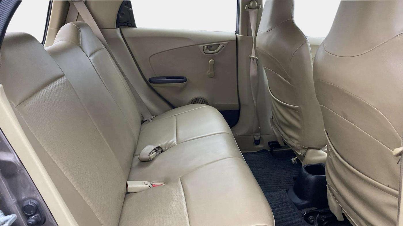 2013 Honda Brio EX MT, Petrol, Manual, 41,592 km, Right Side Rear Door Cabin