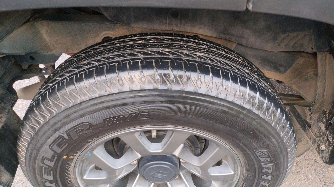 2023 Maruti JIMNY ZETA ALL GRIP PRO AT, Petrol, Automatic, 17,808 km, Right Rear Tyre Tread