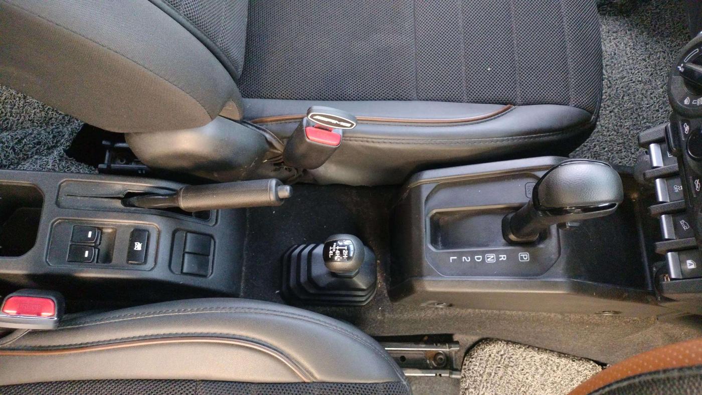2023 Maruti JIMNY ZETA ALL GRIP PRO AT, Petrol, Automatic, 17,808 km, Gear Lever