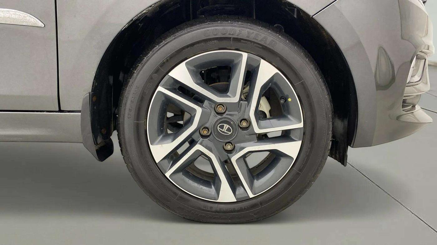 2020 Tata TIGOR XZ PLUS PETROL, Petrol, Manual, 15,849 km, Right Front Wheel