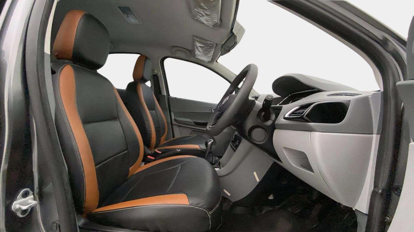 2020 Tata TIGOR XZ PLUS PETROL, Petrol, Manual, 15,849 km, Right Side Front Door Cabin