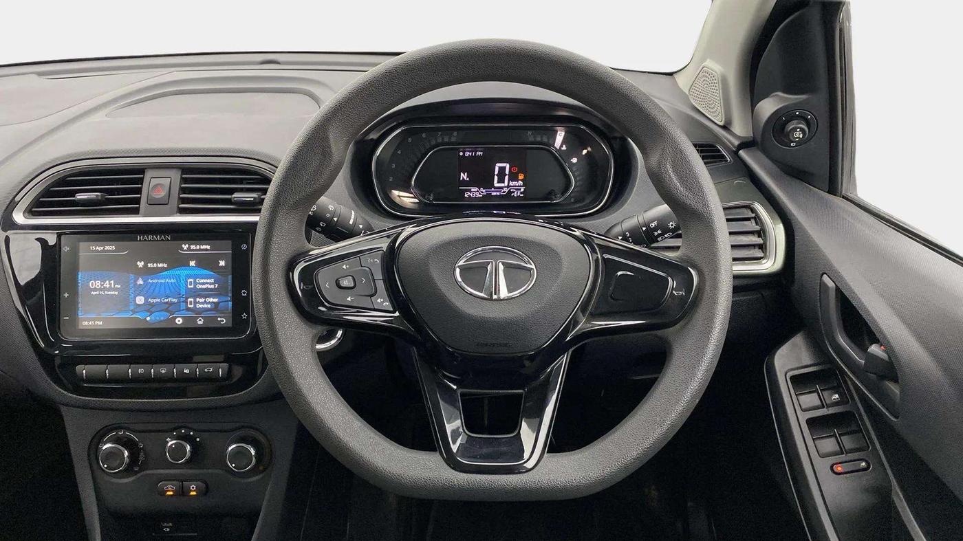 2022 Tata TIAGO NRG XZ AMT, Petrol, Automatic, 12,615 km, Steering Wheel Close Up