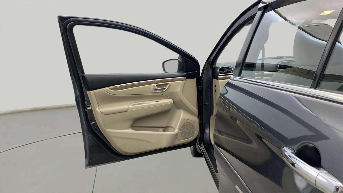 2022 Maruti Ciaz ALPHA  AT 1.5 SHVS PETROL, Petrol, Automatic, 34,784 km, LHS Front Door