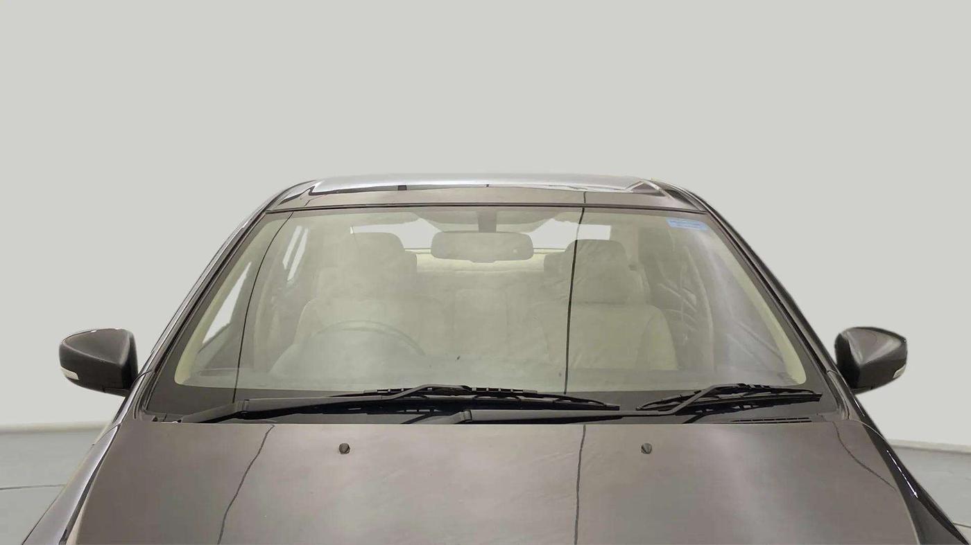 2022 Maruti Ciaz ALPHA  AT 1.5 SHVS PETROL, Petrol, Automatic, 34,784 km, Front Windshield