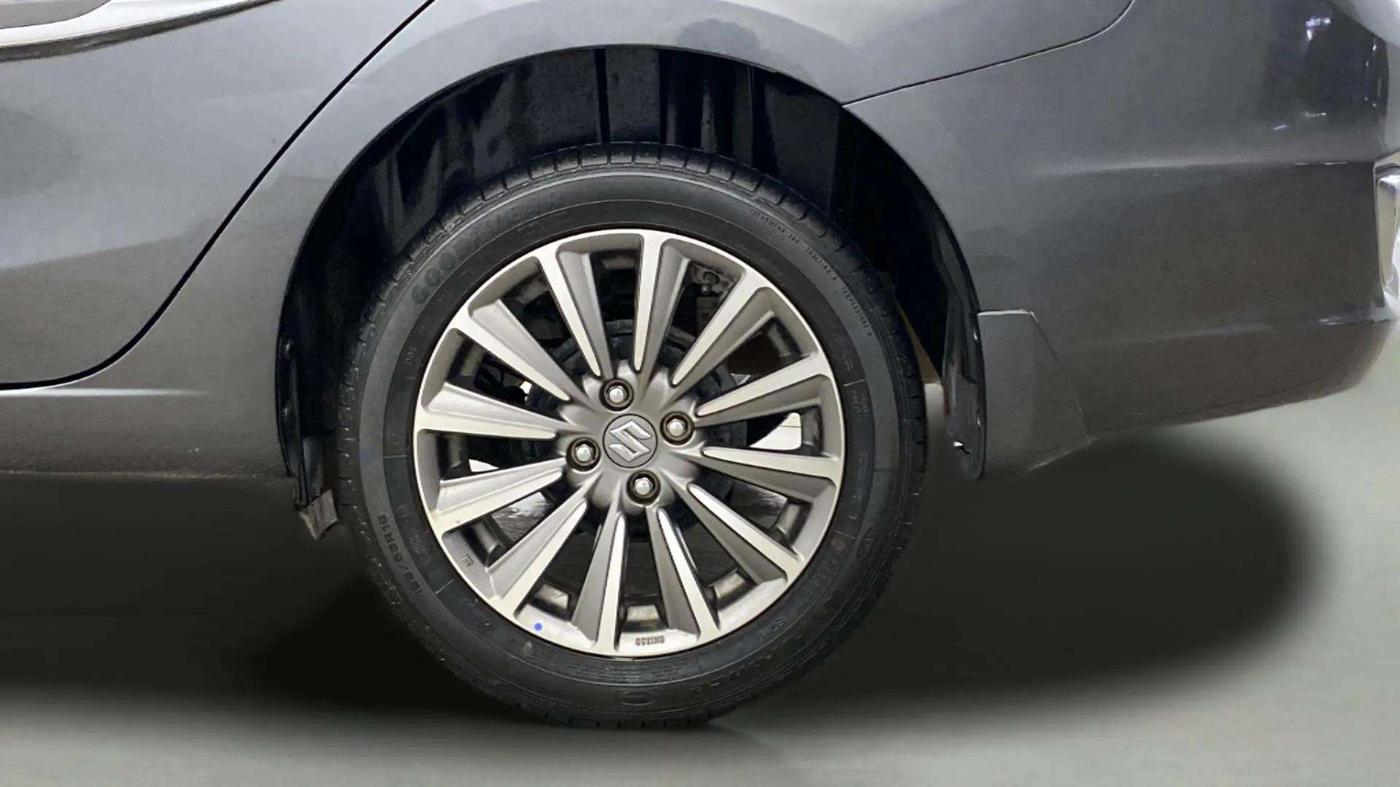 2022 Maruti Ciaz ALPHA  AT 1.5 SHVS PETROL, Petrol, Automatic, 34,784 km, Left Rear Wheel