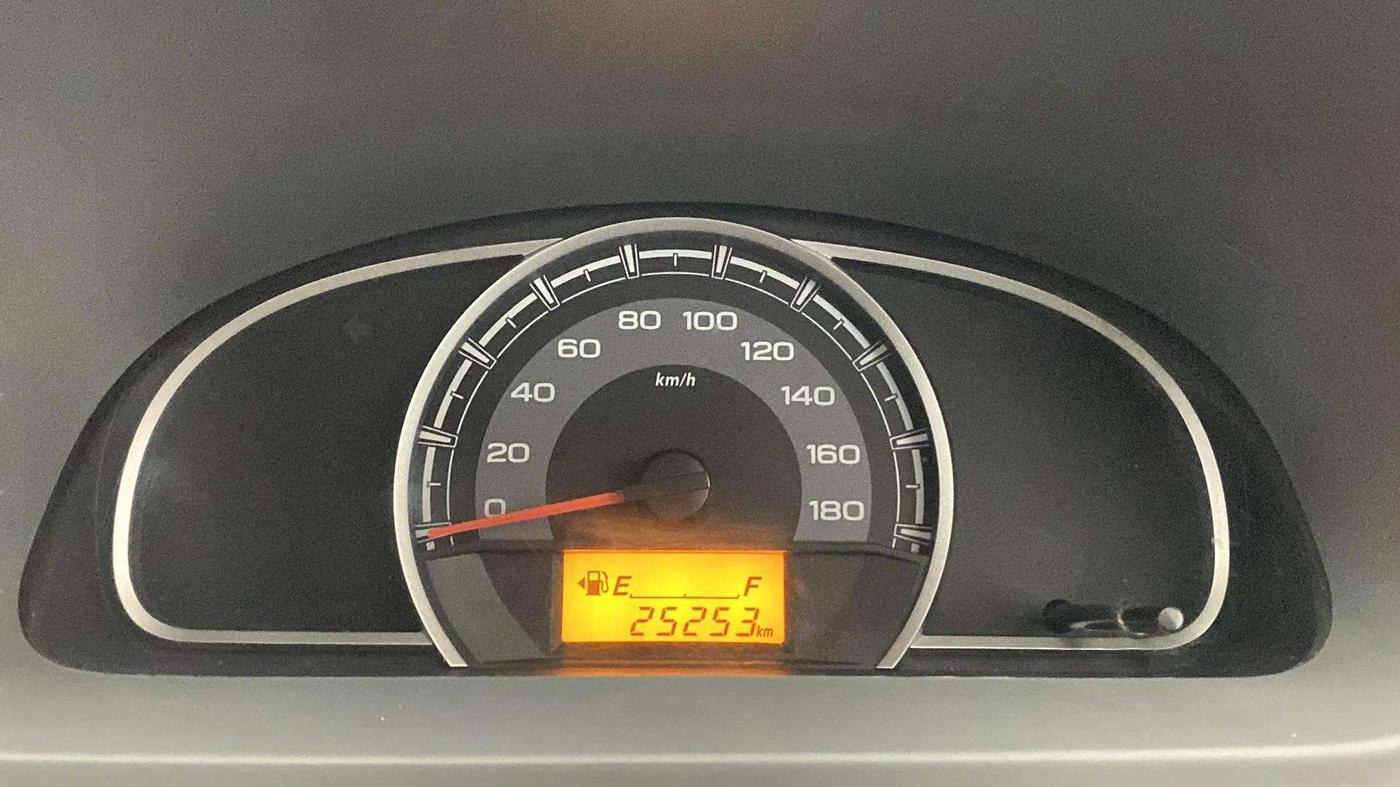 2016 Maruti Alto 800 LXI, Petrol, Manual, 25,228 km, Odometer Image