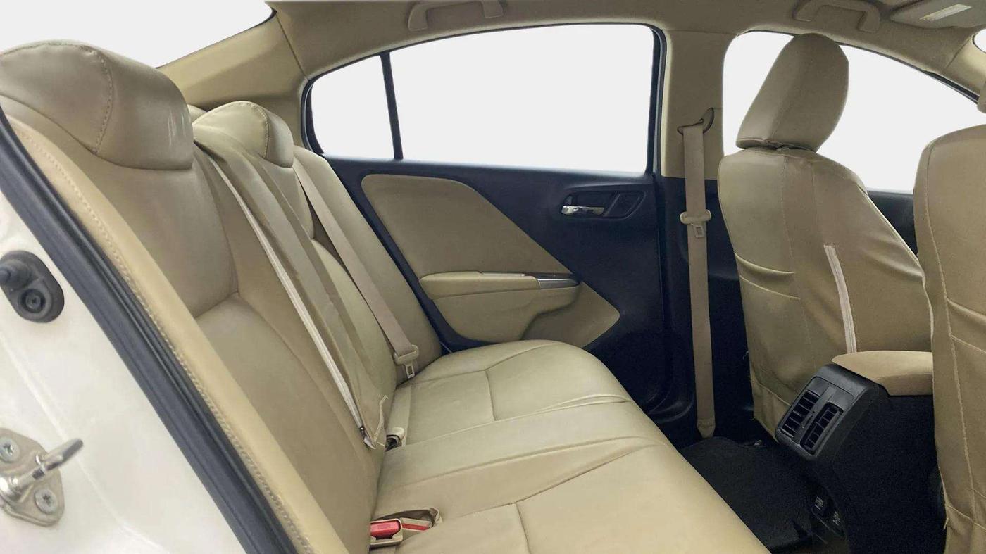 2015 Honda City 1.5L I-VTEC V MT, Petrol, Manual, 39,671 km, Right Side Rear Door Cabin