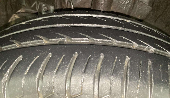 2017 Tata Tiago XZA PETROL, Petrol, Automatic, 17,992 km, Left Front Tyre Tread
